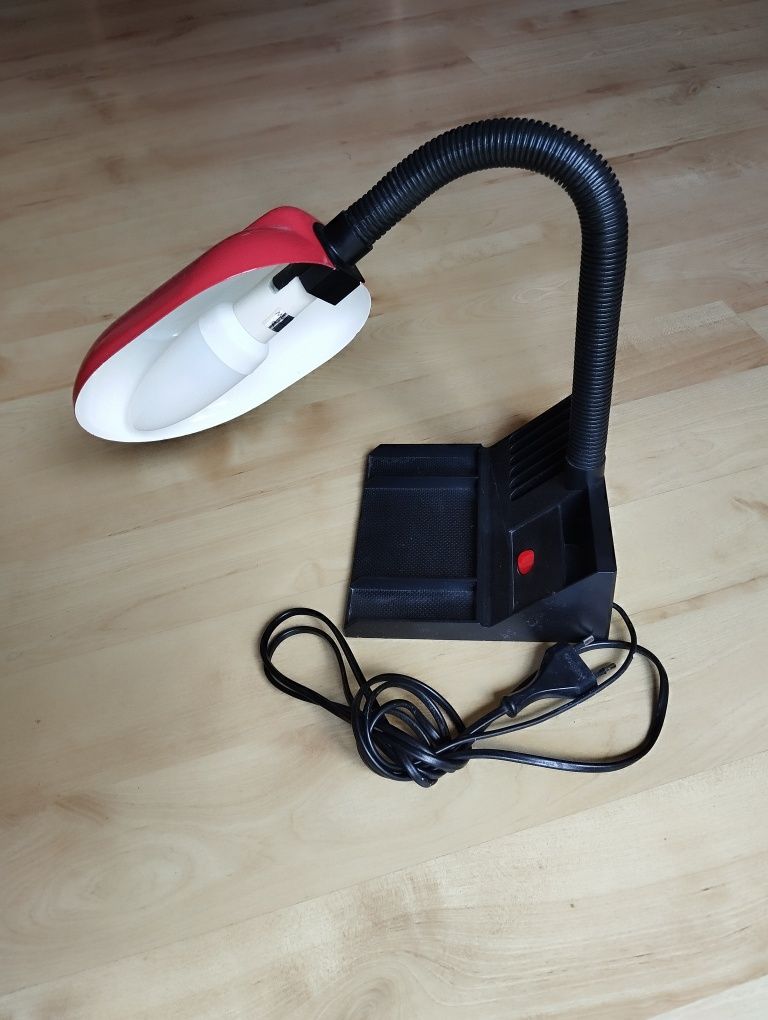 Lampa biurkowa z żarówką