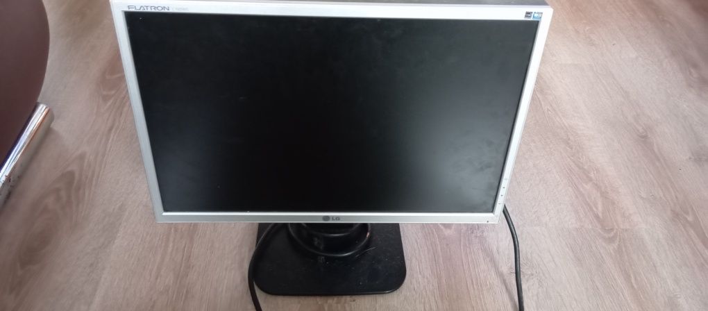 Monitor komputerowy LG Flatron