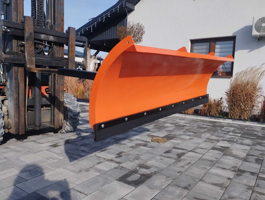 Śnieżny pług z mocowaniem na wózek widłowy typ lekki 150cm wysyłka