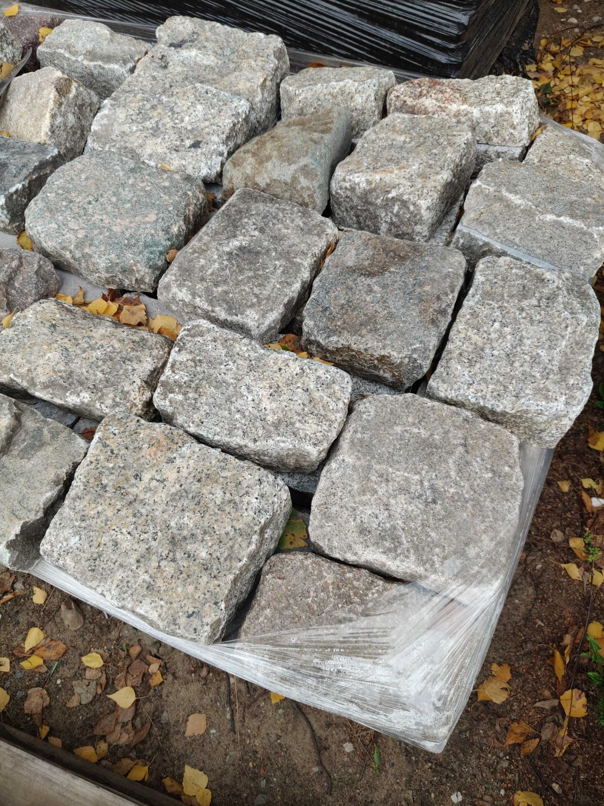 Kamień cięto łupany starobruk  , antyczny