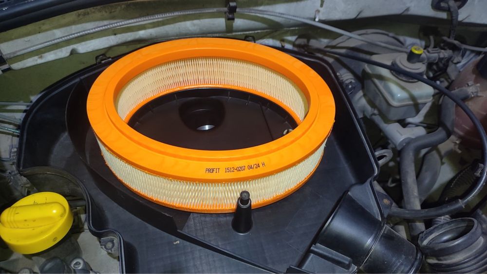 Фільтр повітряний логан/ сандеро 1.4