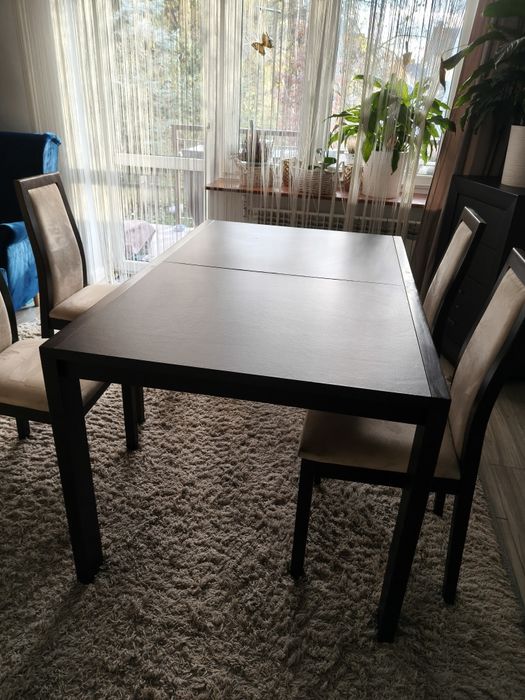 Stół z krzesłami NIEAKTUALNE