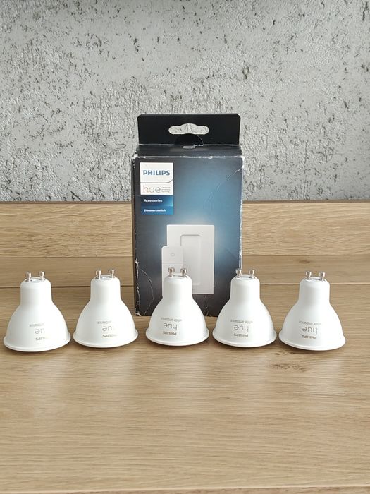 Sprzedam Nowy zestaw żarówek Hue white ambiance 5W