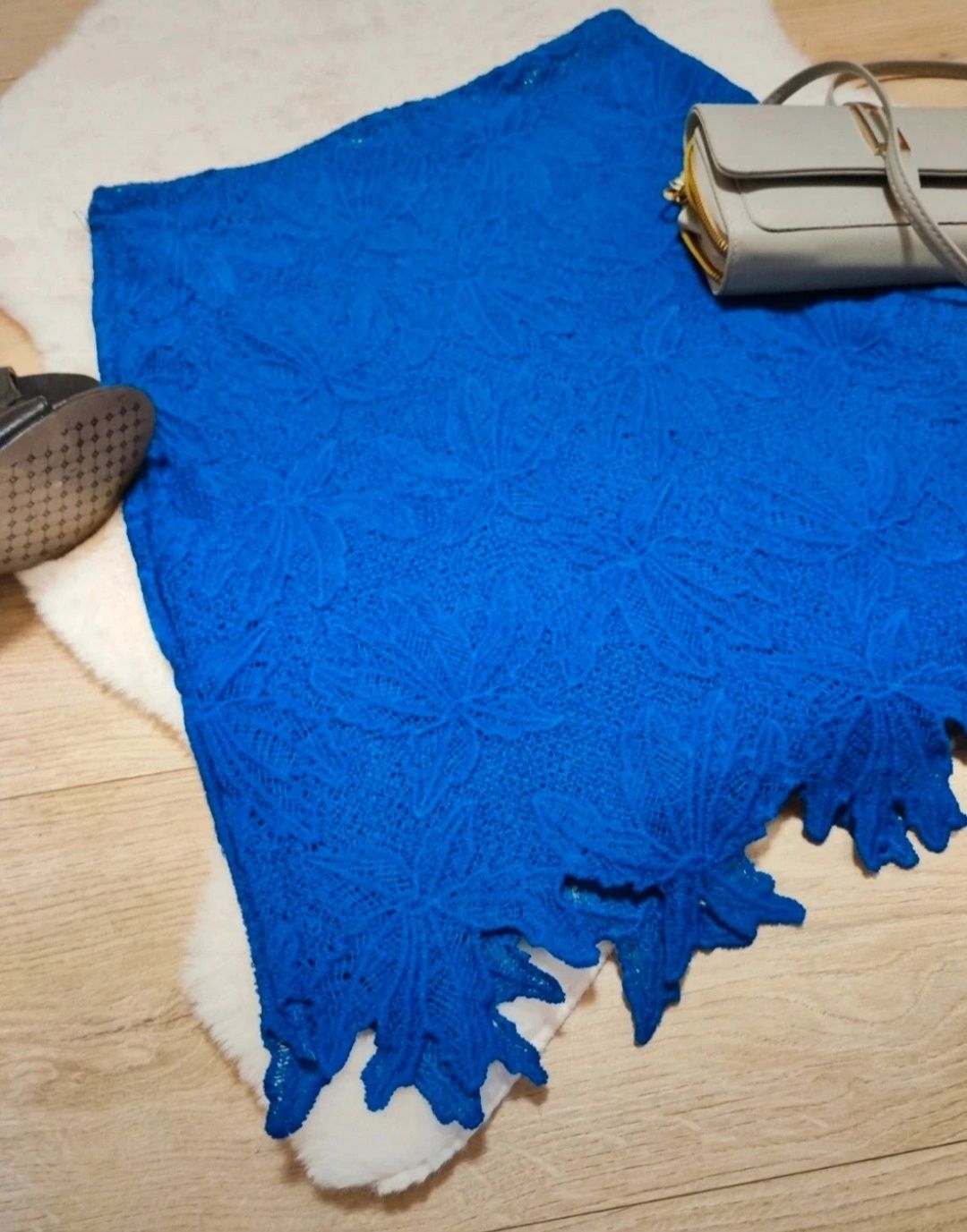 Elegancka koronkowa spódnica damska L 40 wizytowa