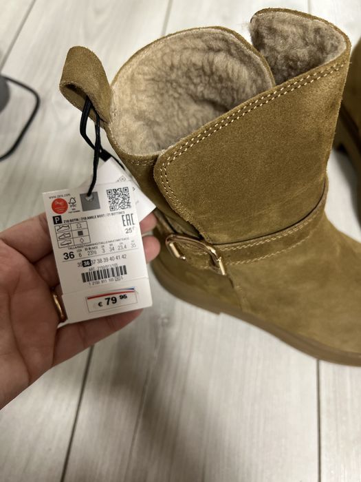 Зимове взуття 36