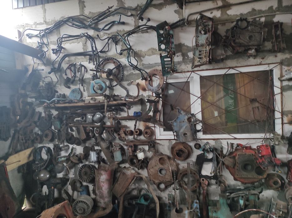 Двигун т-40 запчастини