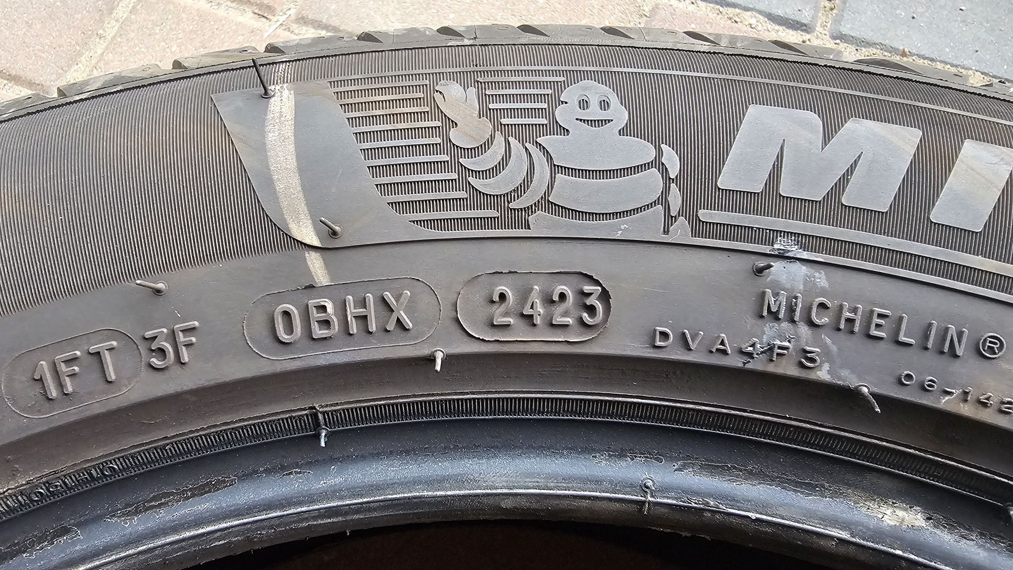 Opony letnie Michelin primacy 4 jak nowe.