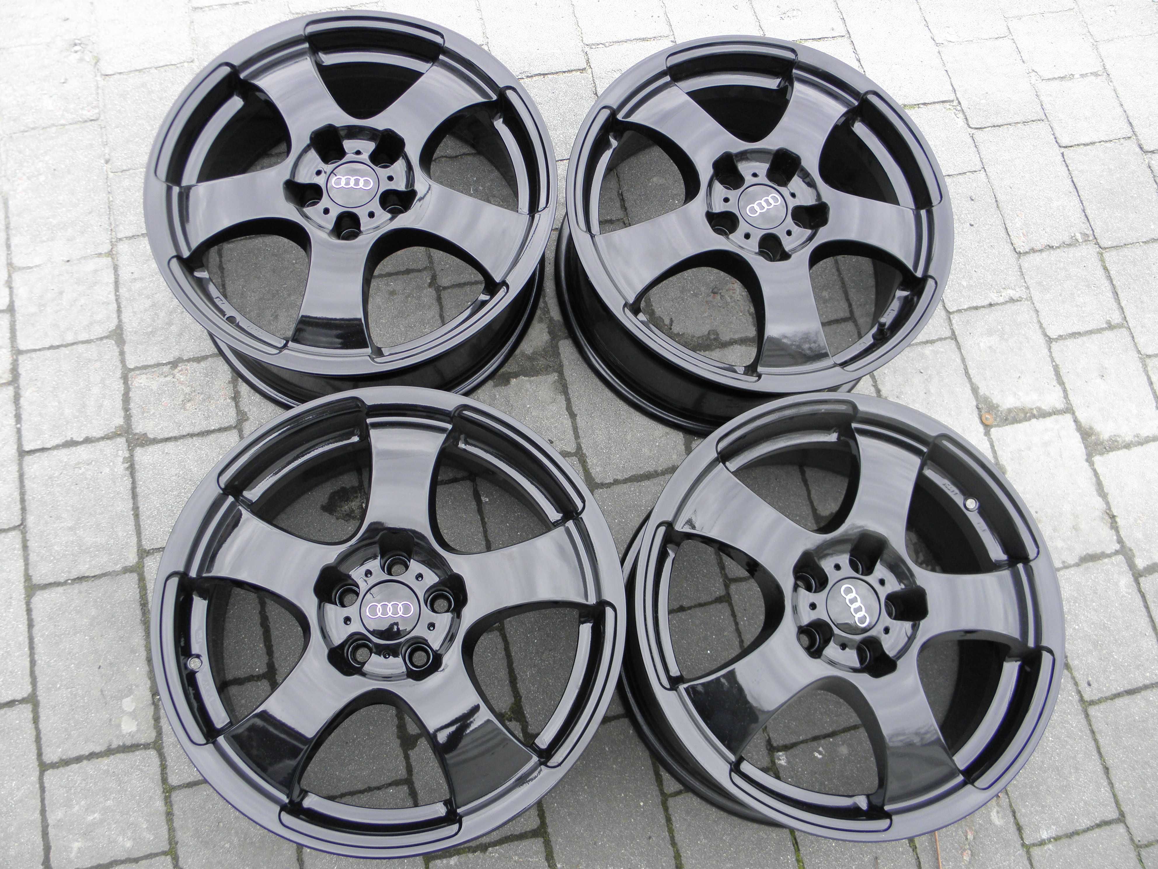 Felgi 17 Audi A1 A3 S1 S3 TT VW Bora New Beetle Lavida Seat Leon 5x100