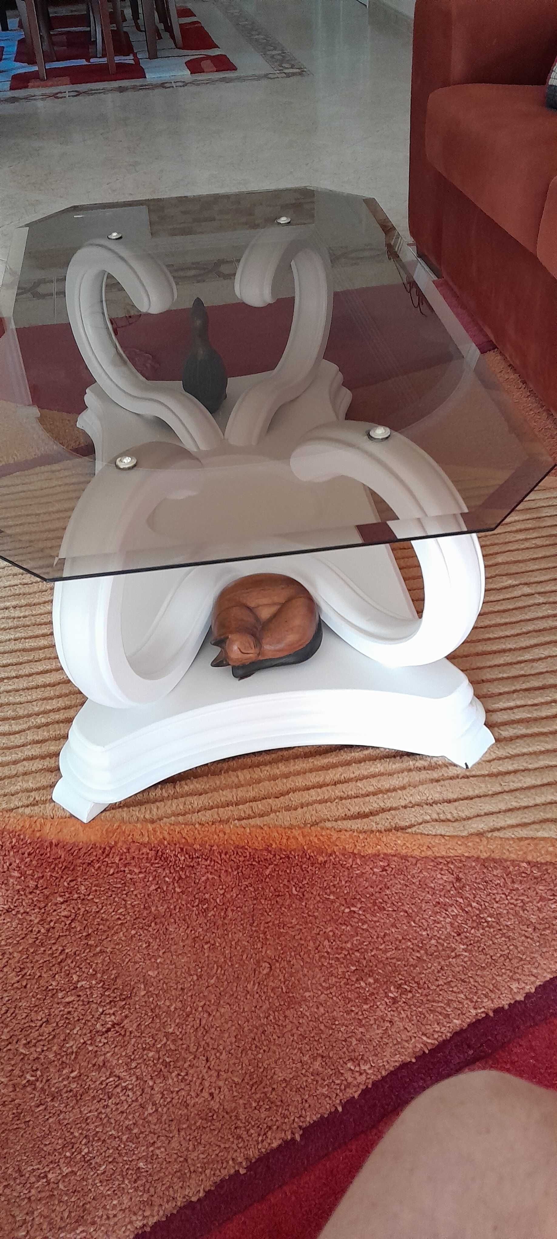 Mesa de apoio em branco