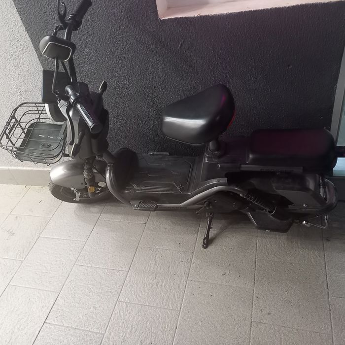 продам эл.скутер