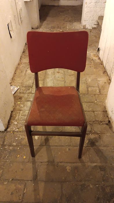 Krzesło PRL vinted retro do renowacji.