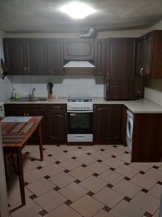 (5)   Продам будинок на Старому Місті 1122