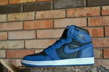 Кроссовки Nike Air Jordan Retro 1 оригинал Размер 40 стелька 25 см