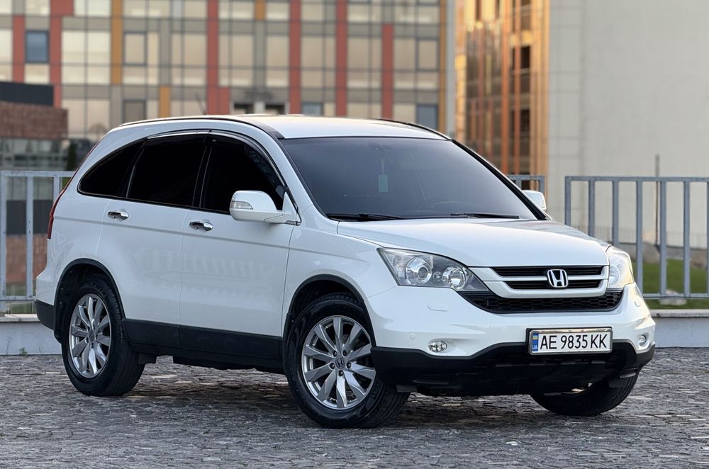 Продам Honda C-RV 2012