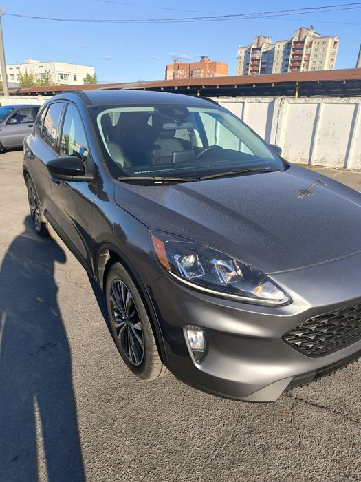 Продам щойно пригнане авто із США FORD ESCAPE
