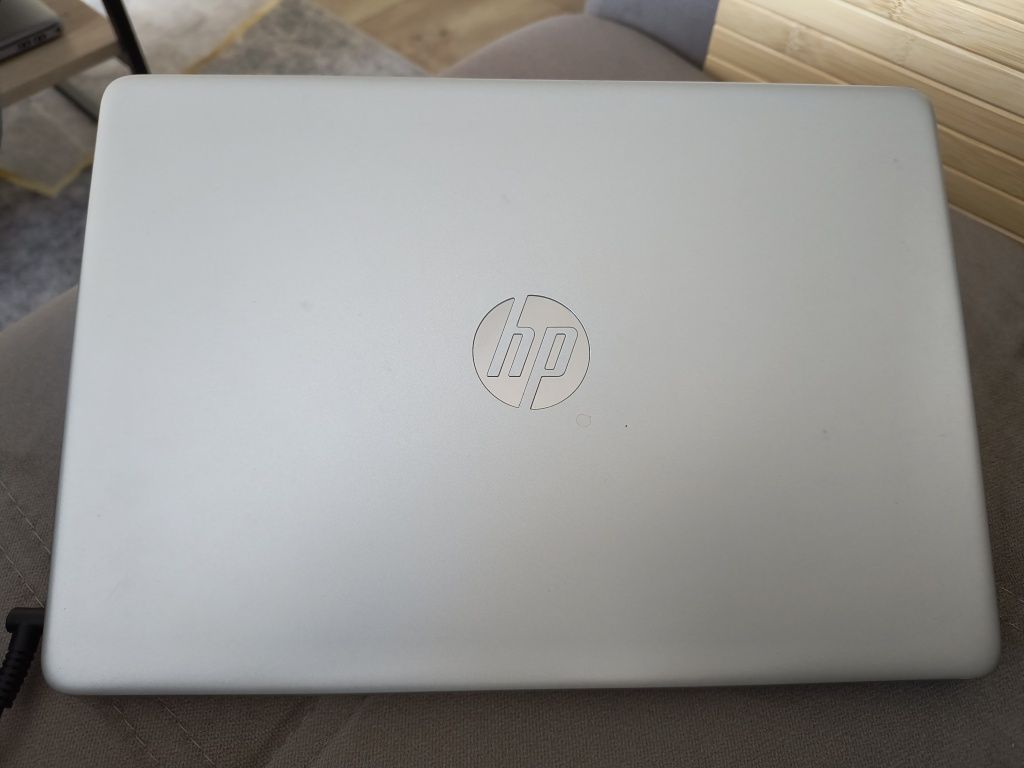 Laptop HP Intel Core i5 10 Gen 8GB RAM 14''