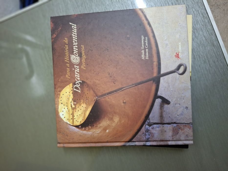 Livro CTT doçaria conventual portuguesa