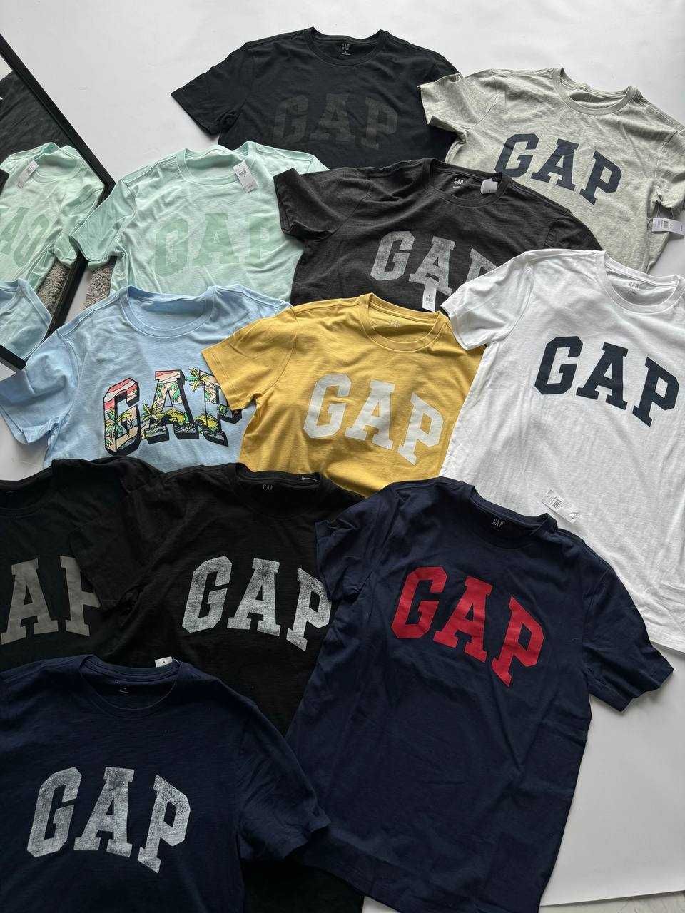 Оригінальні футболки Gap