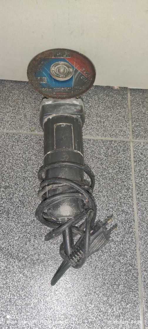 Suporte com rebarbadora