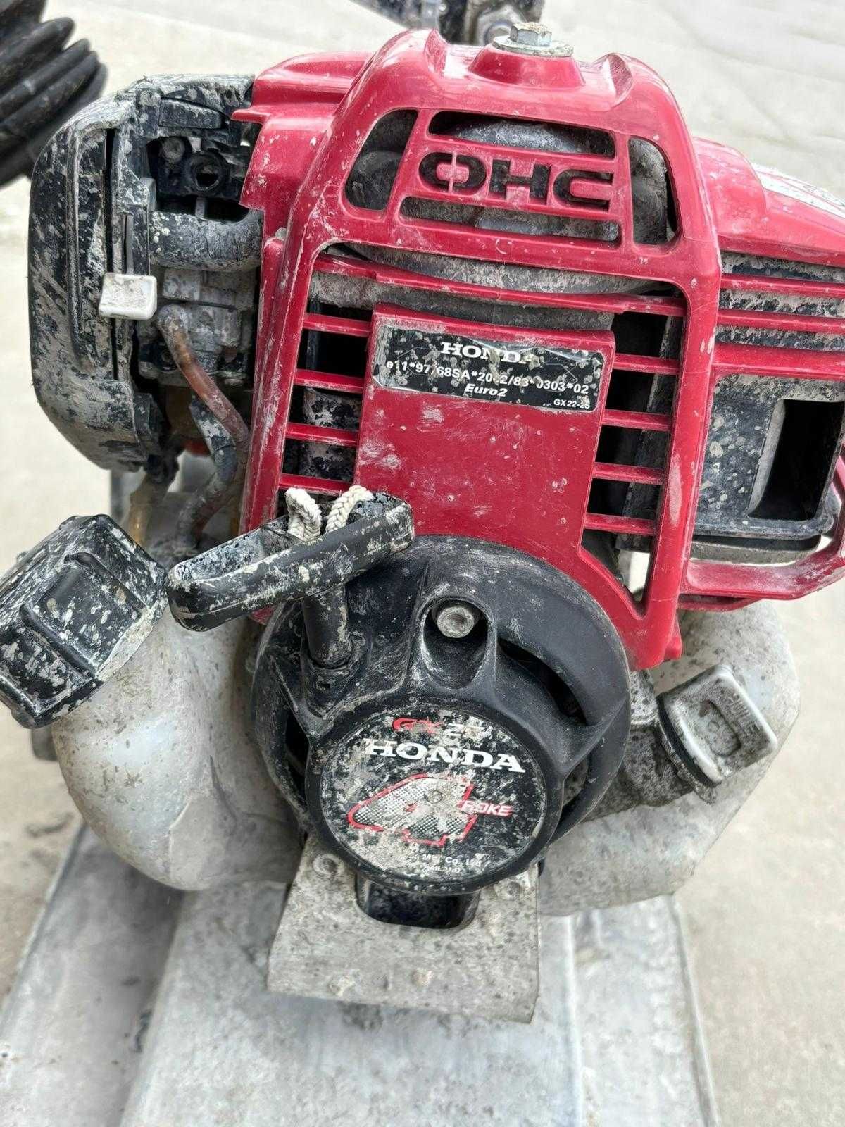Łata wibracyjna, wibrołata Atlas Copco BV 20G
