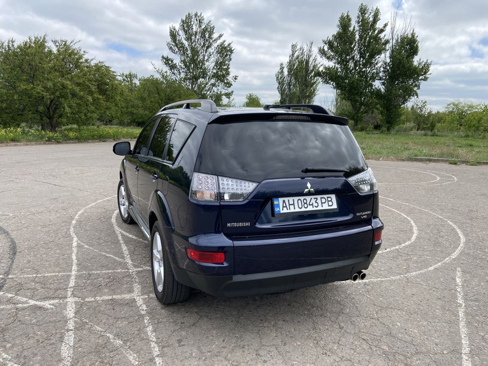 Mitsubishi outlander XL 3.0