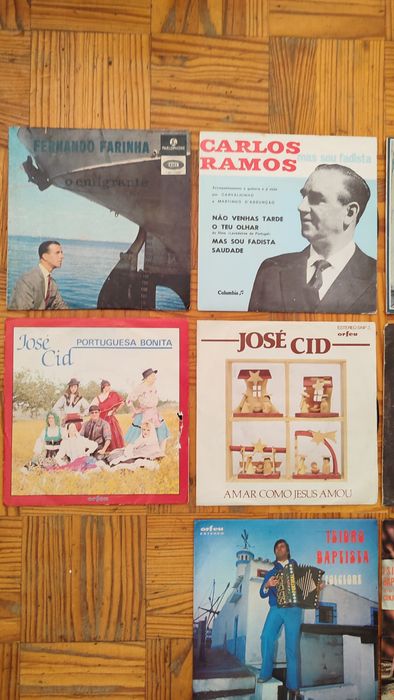Lote 10 Singles Fado/Popular Portuguesa