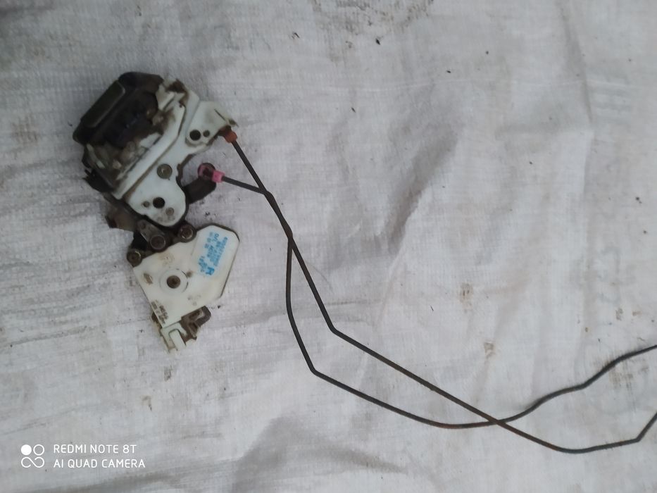 Замок нісан максима а32