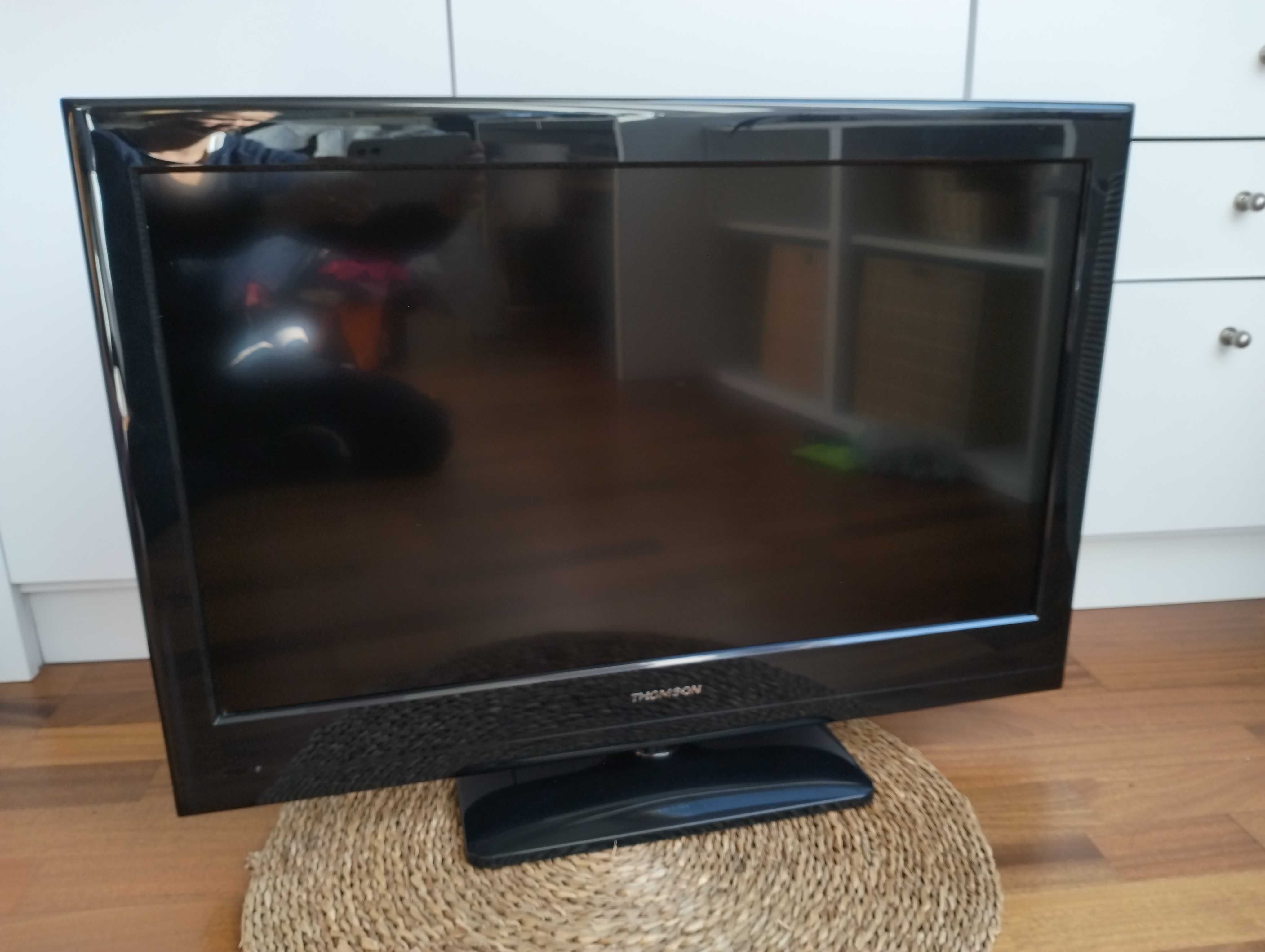 Telewizor LCD Thomson 32FS3246 32" + pilot
