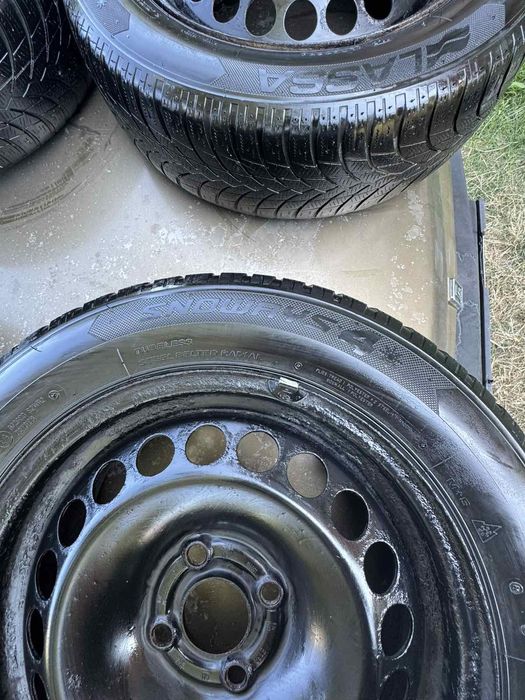 R15 185/65Продам зимовий набір шин 4500за набір з  новими ковпаками