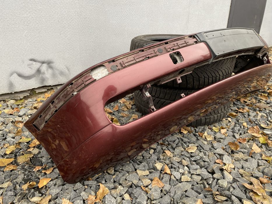 Передній Бампер БМВ е39 Дорестайл Передний Бампер BMW e39 Дорест Шрот