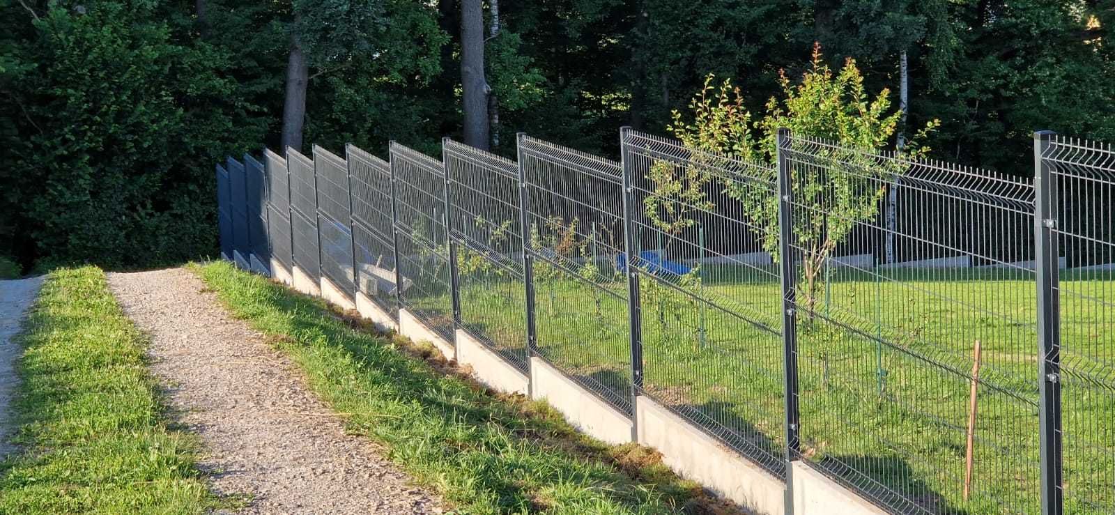 Ogrodzenie panelowe Panele ogrodzeniowe BOCHNIA Montaż