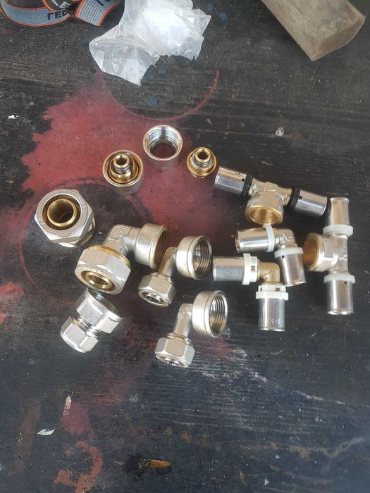 Złączka PEX 25mm x 3/4. Złączka 16x1/2