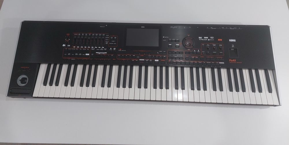KORG pa4Xpro  arranager 76