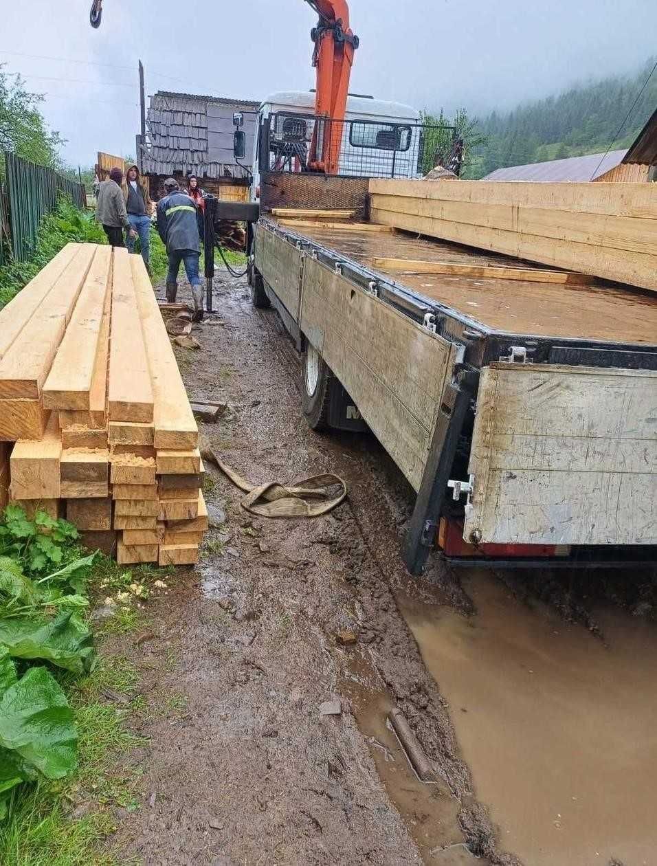 Продам пиломатеріали балки,доску,рейку.