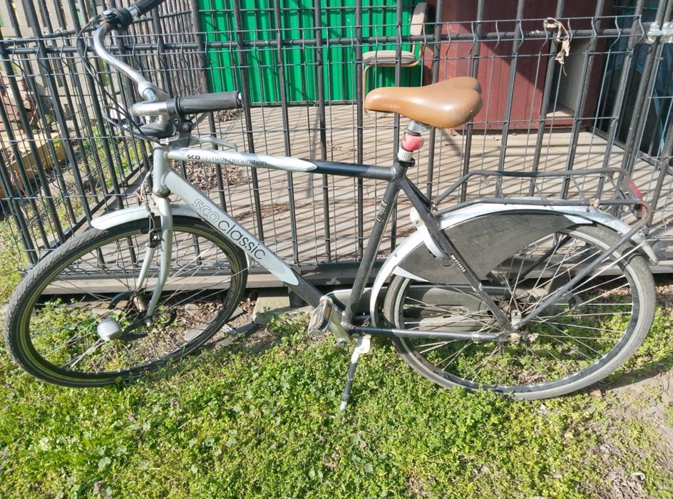 Rower męski Dynamo przedniej jest sprawna