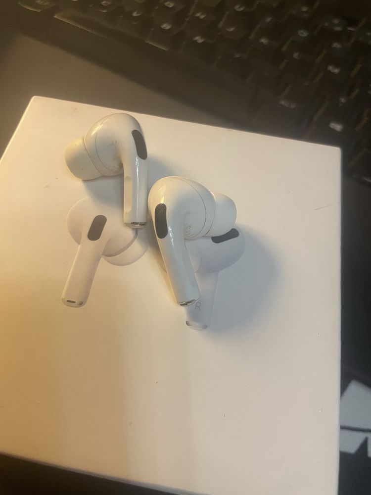AirPods Pro 1 Gen Magsafe