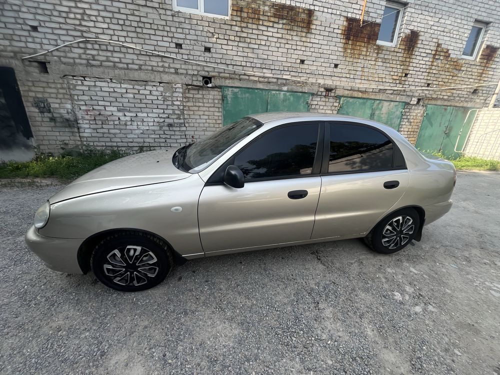 Автомобіль легковий