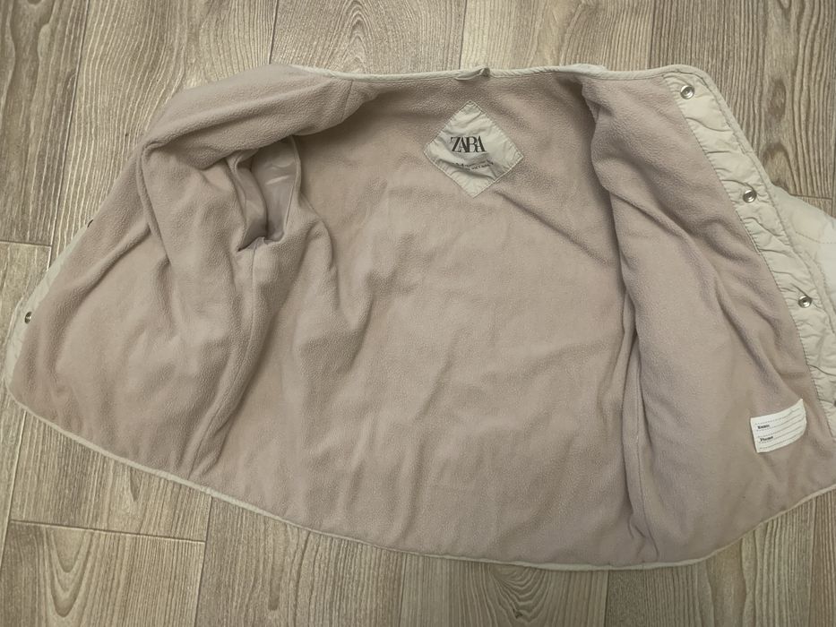 Курточка zara 104см