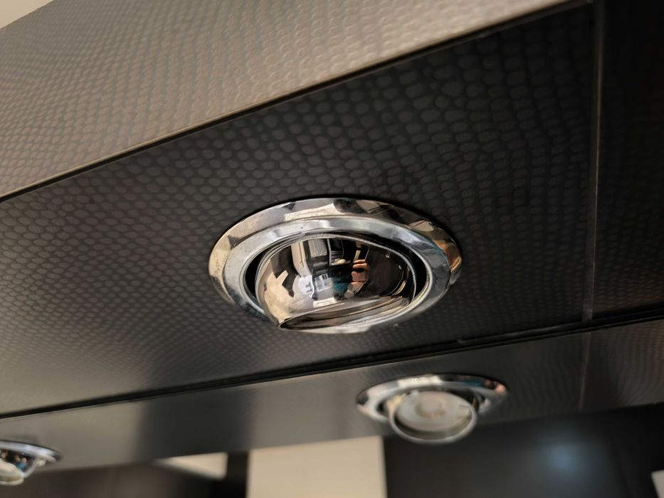 Oprawy oświetleniowe łazienkowe