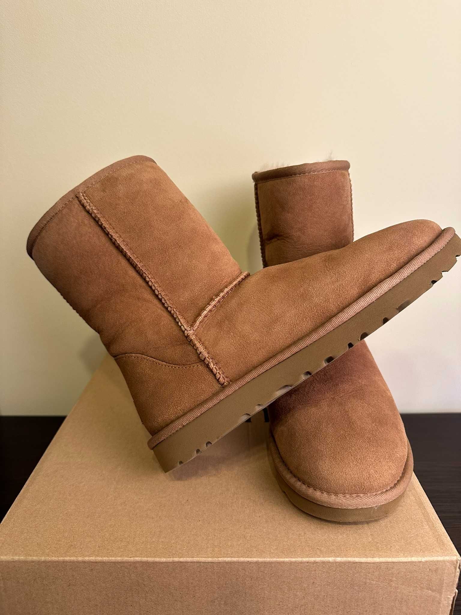 Botki/Śniegowce UGG Classic Short II