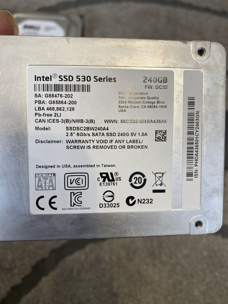Жосткий диск Dell, kingston,Intel