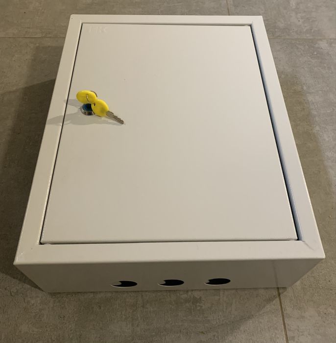 Корпус електричний ( шкаф, щиток) IEK щрн-24з-1 36 ухл3 ip31