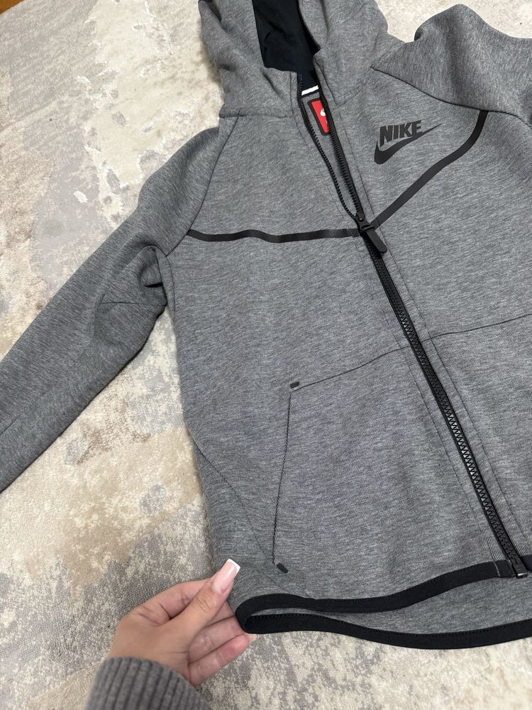 Мастірка , толстовка , кофта nike tech fleece