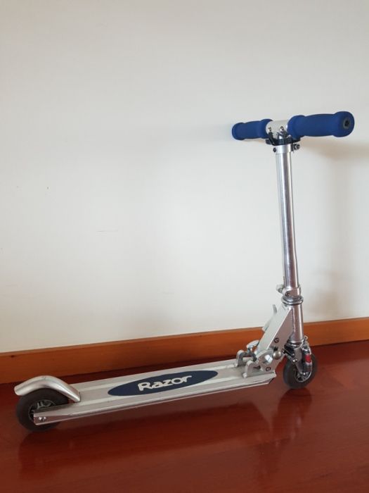 Trotinete extensível e dobrável