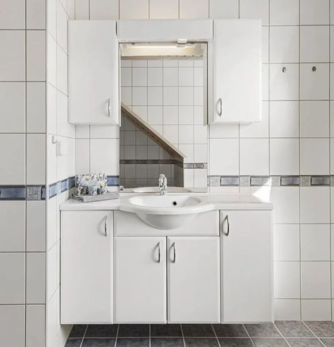 Meble łazienkowe białe