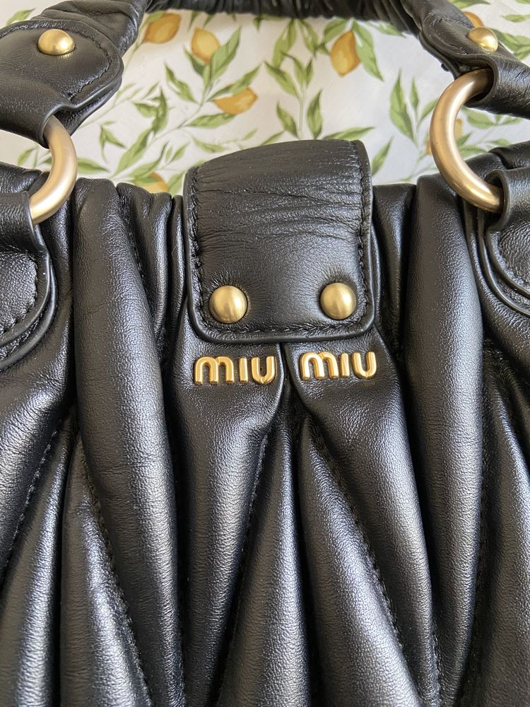 Жіноча сумка Miu Miu matelasse handbag