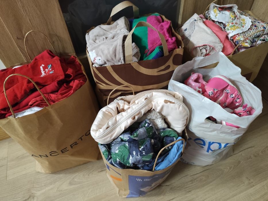 Ubranka dla dziewczynki rozmiar 80 i 86, kombinezon zimowy, śpiwór