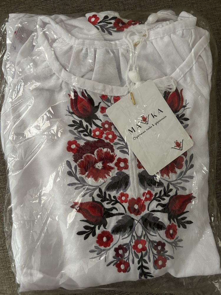 Жіноча вишиванка Mavka, розмір S, М