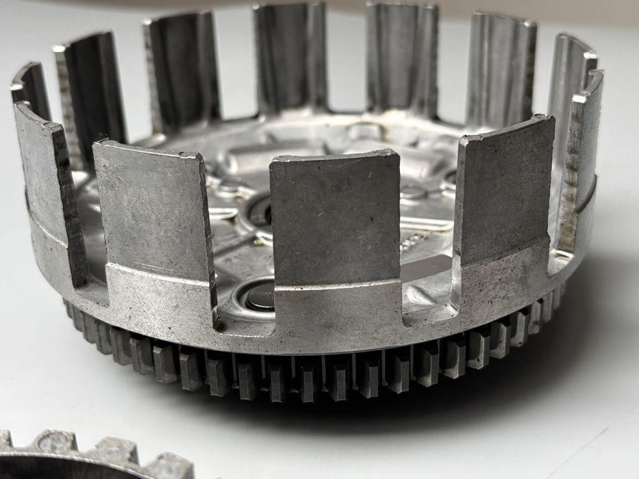 Sprzęgło Kosz Sprzęgłowy YAMAHA YZF426 / 400 / 450 WR