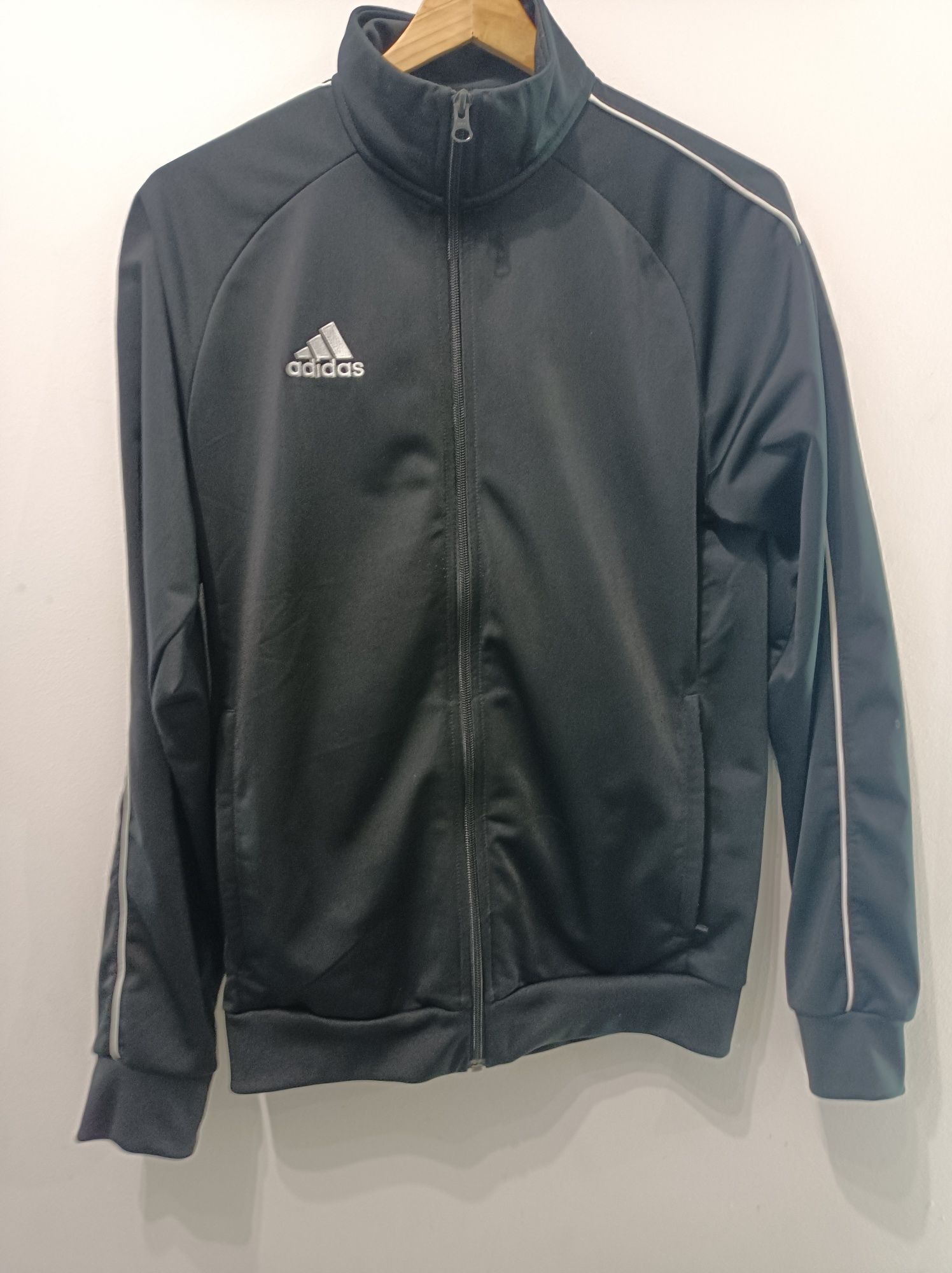 Adidas bluza praktycznie nowa